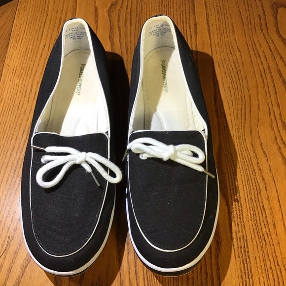 Grasshoppers Shoes - Black Grasshopper slipon sneaks.   Sz 9 1/2 W